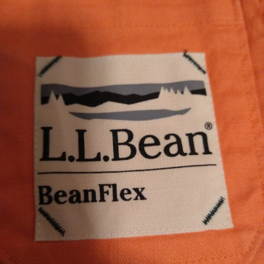 Men's LL Bean Long Sleeve Casual Button-down - Picture 6 of 6